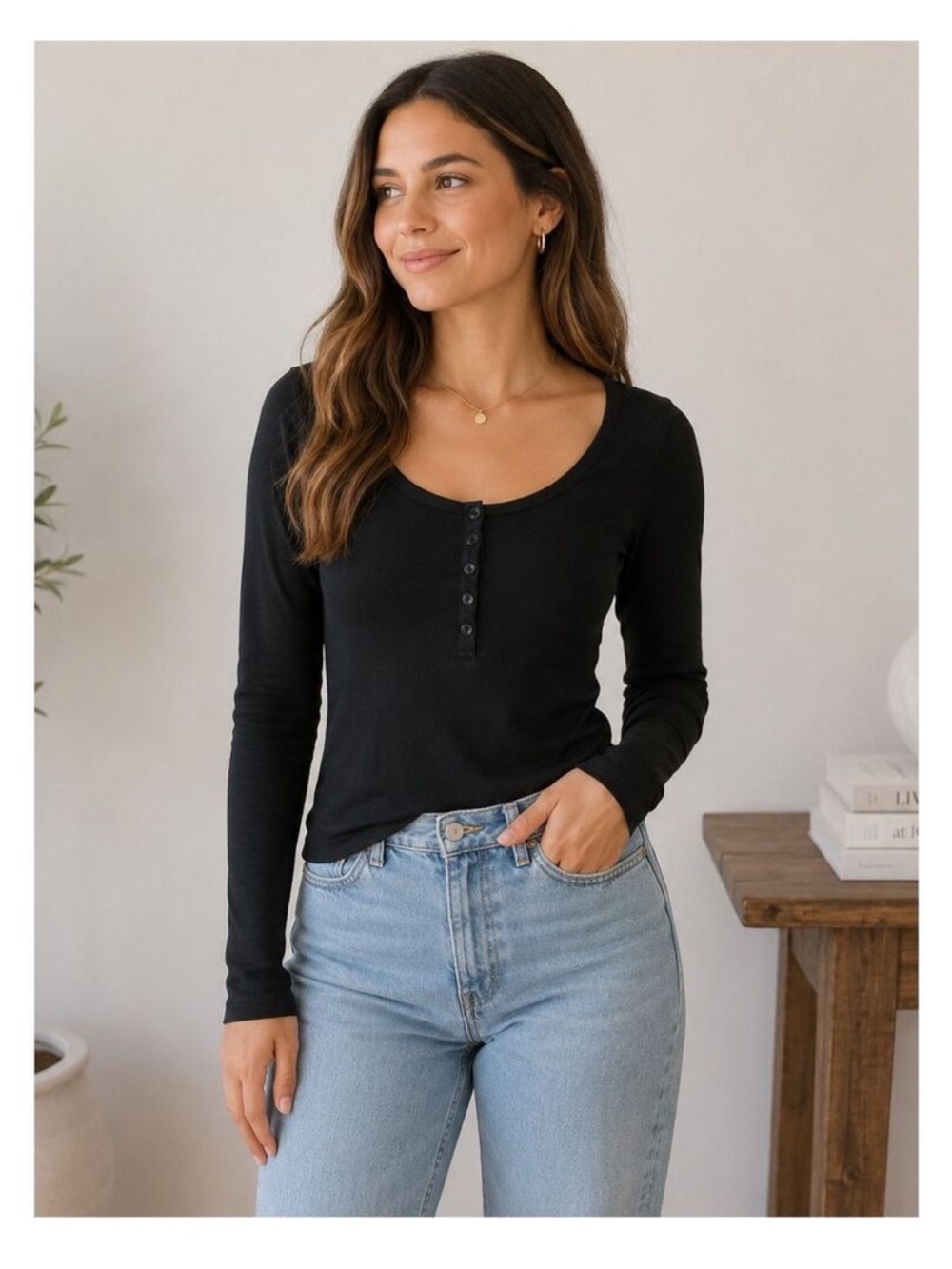 HALARA Black Long-Sleeve Henley Tee